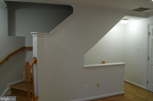 6406 Andrew Matthew Ter, Springfield VA  22150-7826 exterior