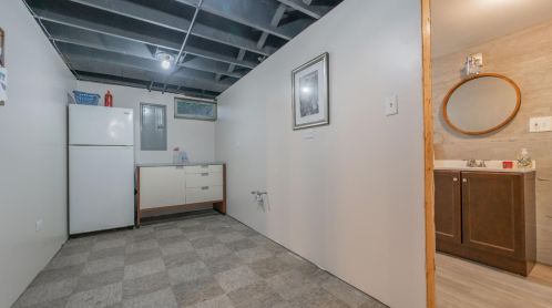 9601 Dogwood Dr, Hammond IN 46321-3709 exterior