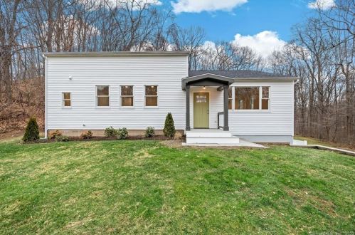 926 Moss Farms Rd, Cheshire CT  06410-3820 exterior