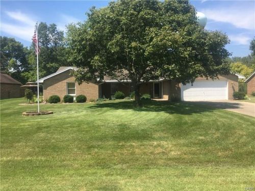 1009 Cardinal Dr, Enon, OH 45323-9737