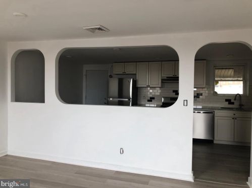 758 9th St, Philadelphia PA  19147-2837 exterior