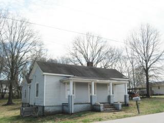 1606 Mill Ave, Eden, NC 27288-3920