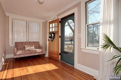 136 Continental Ave, River Edge, NJ 07661-2248