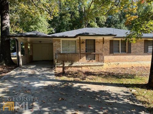 2652 Farn Dr, Ellenwood, GA 30294-3418
