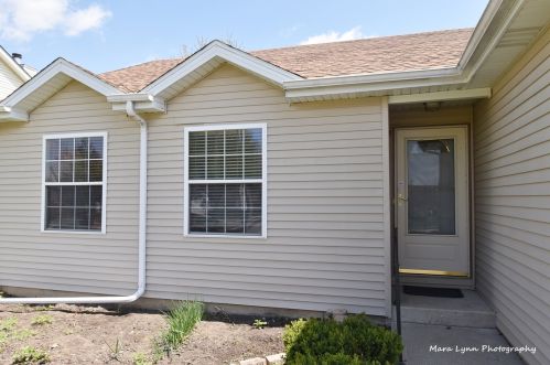1416 Lasser Dr, Plainfield, IL 60586-5406