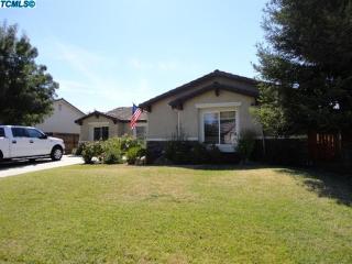 1737 Elverta St, Visalia, CA 93292-4416