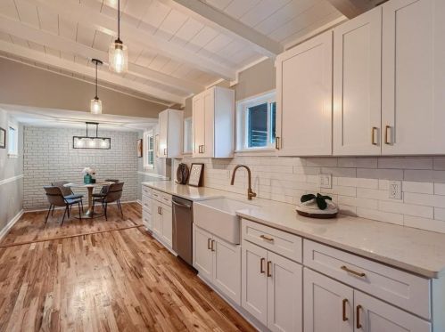 2114 Drew Vly Rd, Atlanta GA  30319-3918 exterior