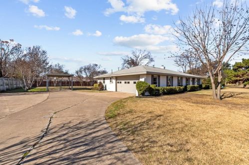 3621 Booth Calloway Rd, Fort Worth, TX 76118-5539