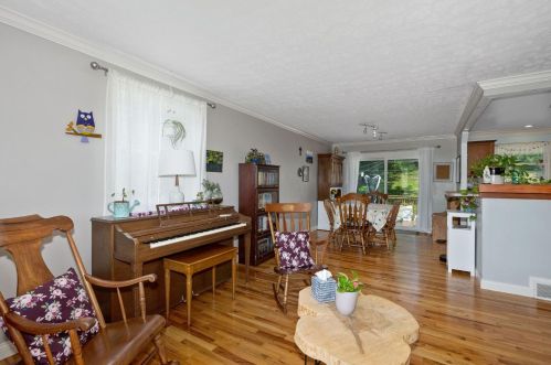 2329 Fairgreen Dr, Cincinnati OH  45238-3230 exterior