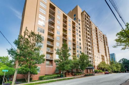 1101 Juniper St, Atlanta GA  30309-7664 exterior