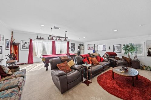 11364 Pondhurst Way, Riverside CA  92505-3471 exterior