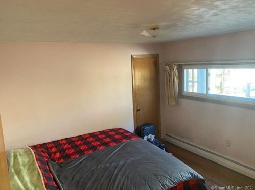 1949 Newfield Rd, Torrington CT  06790-2128 exterior