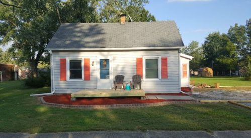 304 Indiana St, Toledo, IL 62468-1302