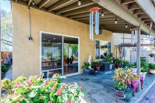 730 Halliday St, Anaheim CA  92804-3129 exterior