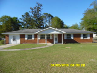 8 Palm Dr, Hinesville, GA 31313-3933