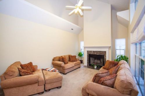 2865 Fairburn Cir, Atlanta GA  30331-6000 exterior