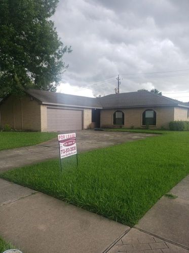9751 Clairmont Dr, Morgans Point TX  77571-2918 exterior