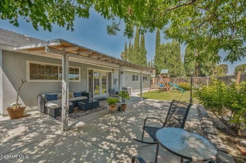 2824 Galena Ave, Simi Valley CA 93065-2712 exterior