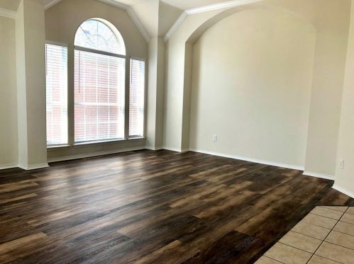 3841 Rolling Hills Dr, Plano, TX 75025-2059
