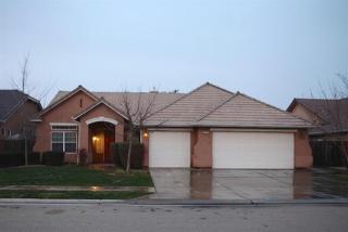 3279 Rialto Ave, Clovis, CA 93619-5201