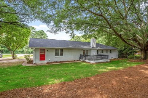 1440 Flat Shoals Rd, Conyers GA  30013-1802 exterior