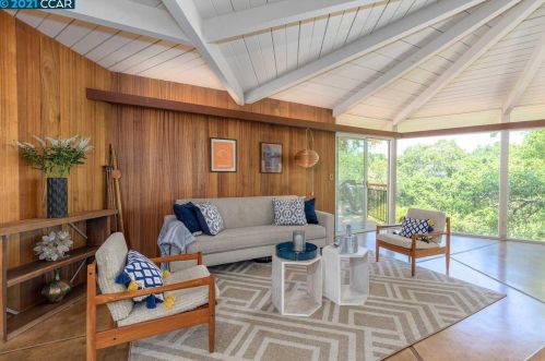 38 La Cuesta Rd, Orinda, CA 94563-2304