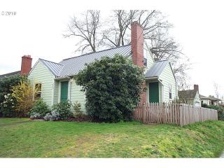 2506 Dekum St, Portland OR  97211-5929 exterior
