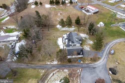 48 Calvin Unger Ln, Berkeley Springs WV 25411-5181 exterior