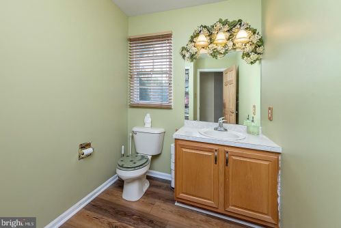259 Mount Laurel Rd, Mount Laurel NJ  08054-9557 exterior