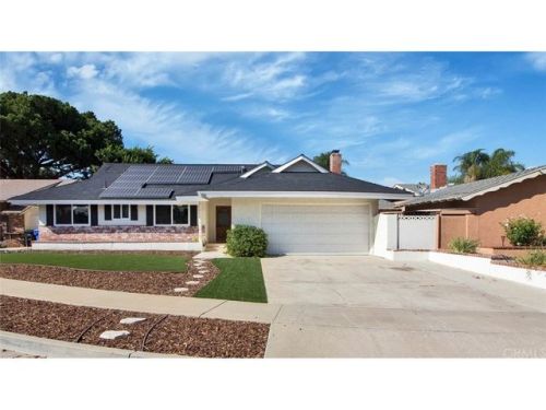 17521 Brent Ln, Tustin, CA 92780-1905
