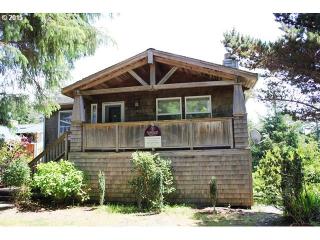 875 Hemlock St, Manzanita, OR 97130-9037