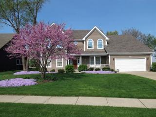 925 Rule St, Batavia, IL 60510-3075