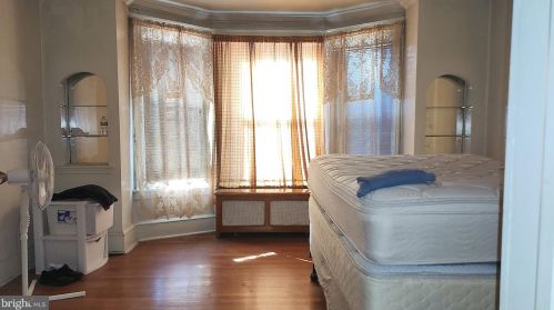 4937 11 St, Philadelphia PA 19112-1308 exterior