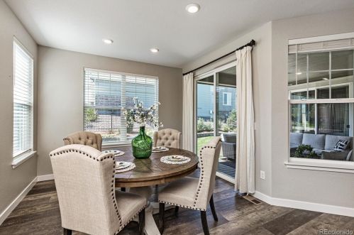 27938 Clifton Pl, Denver CO  80016 exterior