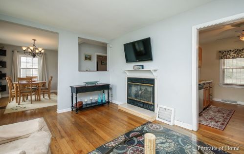 350 55th St, Willowbrook IL  60514-3015 exterior