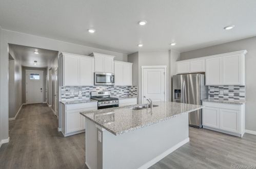 8365 132nd Pl, Denver CO 80602-8468 exterior