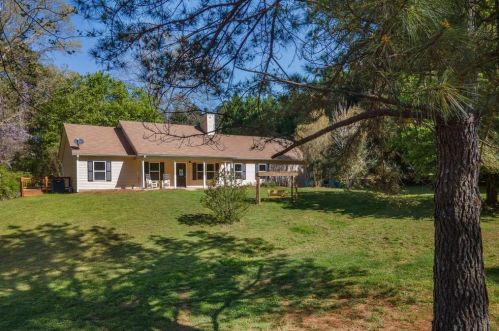 295 Cobbler Dr, Newnan, GA 30265-2272