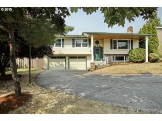1941 26th Ct, Damascus, OR 97080