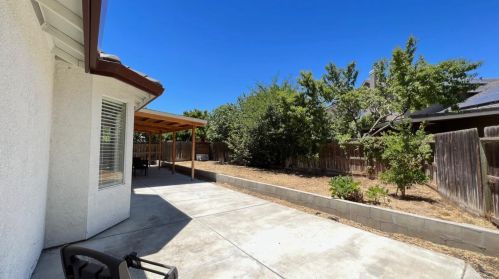 1012 Garden St, Los Banos CA  93635-4563 exterior