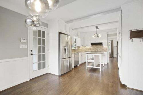 29 Brandon Rdg Dr, Atlanta GA  30328-2135 exterior