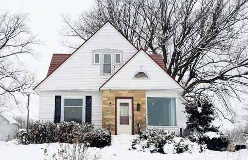333 2nd Ave, Spring Grove, MN 55974-1405