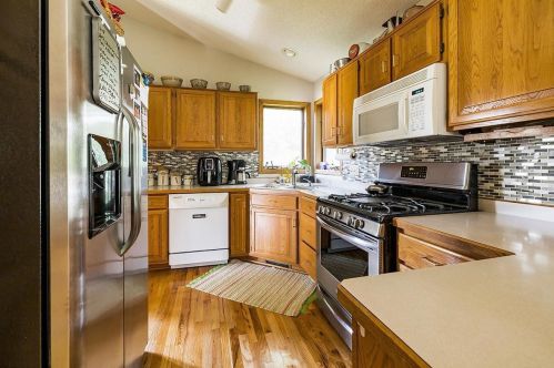644 Crimson Leaf Trl, Saint Paul MN  55123-3045 exterior
