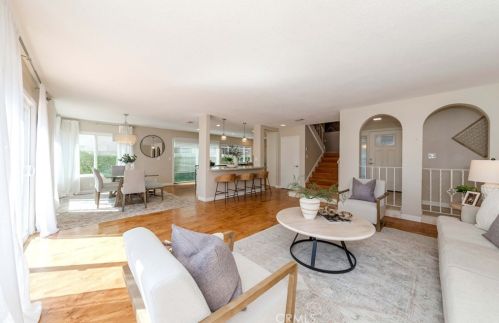 15192 Touraine Way, Irvine CA  92604-3150 exterior