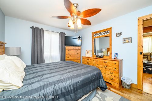 177 Ocean Ave, Middletown NJ 07748-5664 exterior