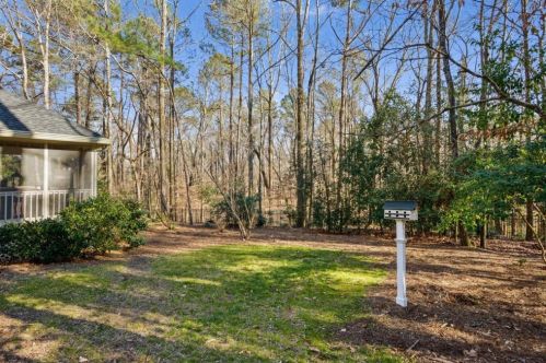 8265 Hewlett Rd, Atlanta GA  30350-3503 exterior