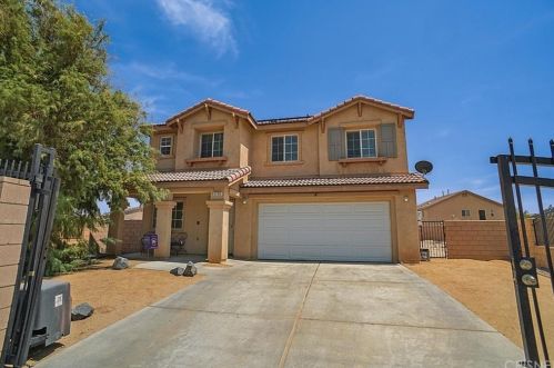 1720 Avenue, Lancaster, CA 93534-7401