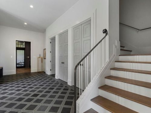 1741 Friar Tuck Rd, Atlanta GA  30309-2659 exterior
