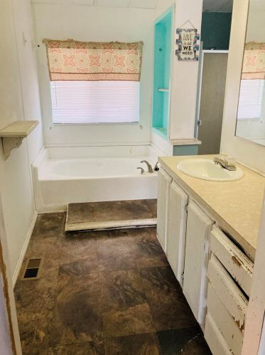 43532 Clinton St, Indio CA  92201-2041 exterior
