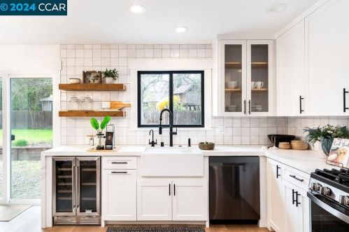 3035 Vessing Rd, Concord CA  94523-4516 exterior