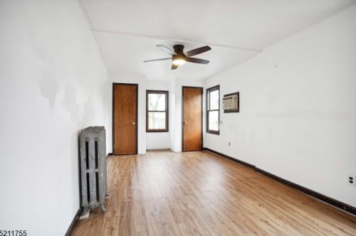 25 Princeton St, Maplewood NJ  07040-3527 exterior